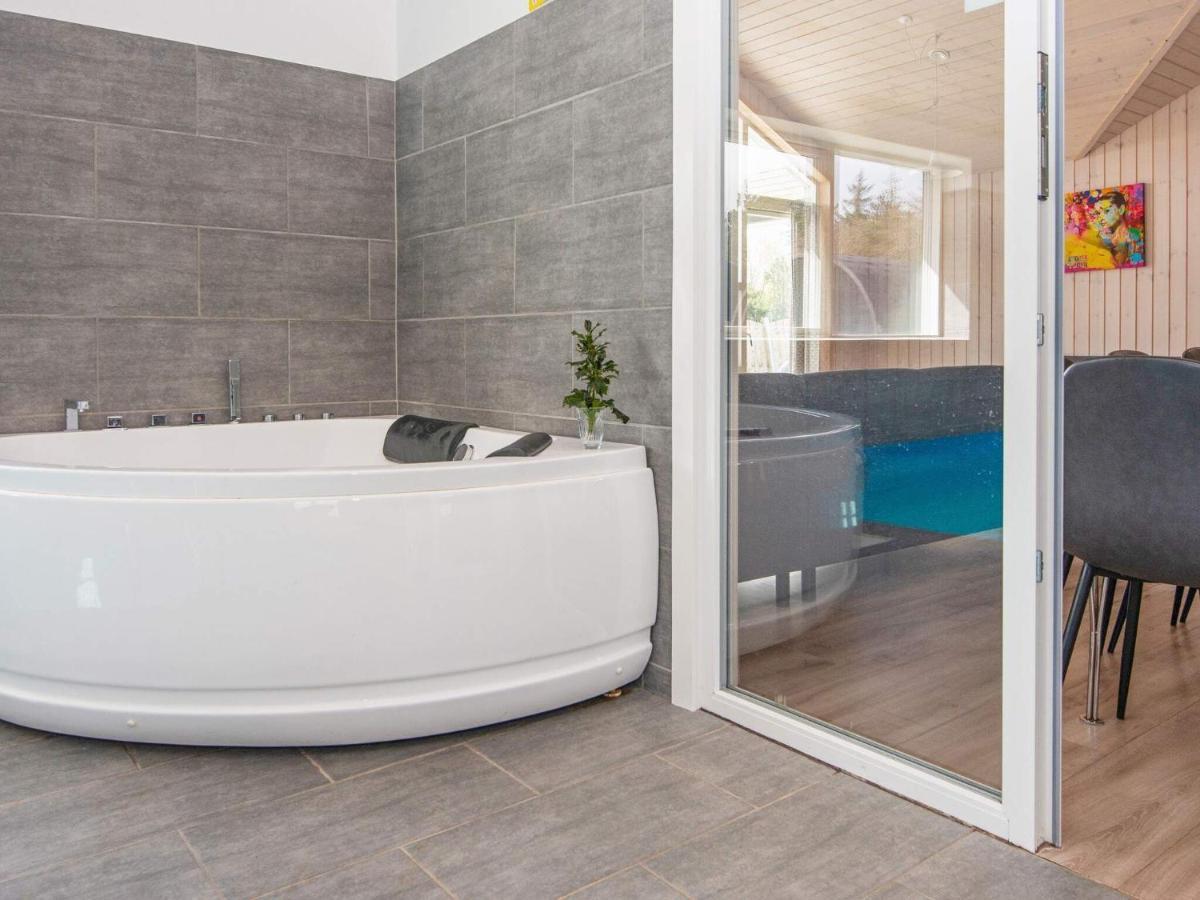 16 Person Holiday Home In R M Rømø Kirkeby Dış mekan fotoğraf